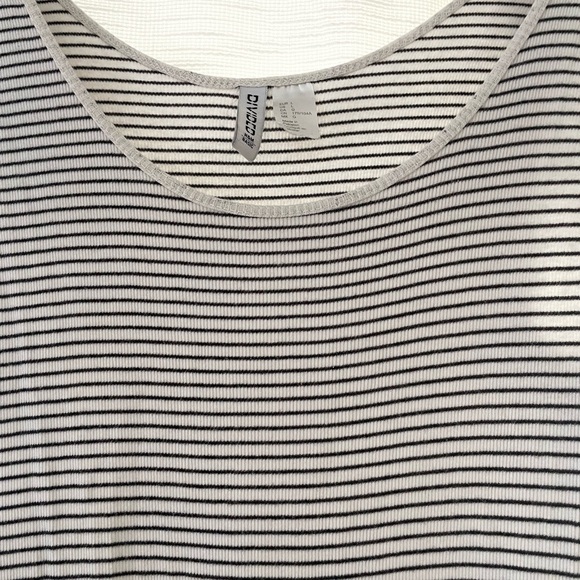 Striped maxi dress - Picture 2 of 2